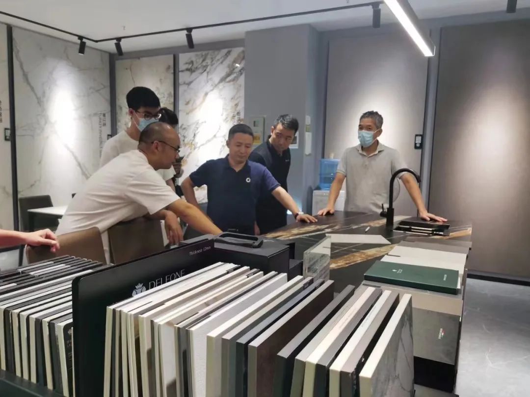榜樣“豐”采 | 杭州德利豐巖板專賣店店長(zhǎng)如何簽下80萬(wàn)巖板大單？